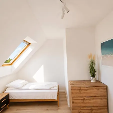 Chalet Sunrise Marina Mielno- *